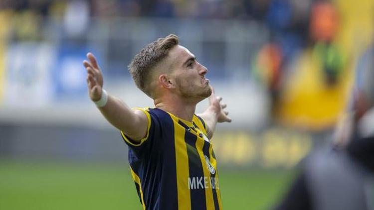 Ankaragücü, Tyler Boydun bonservisini alıyor