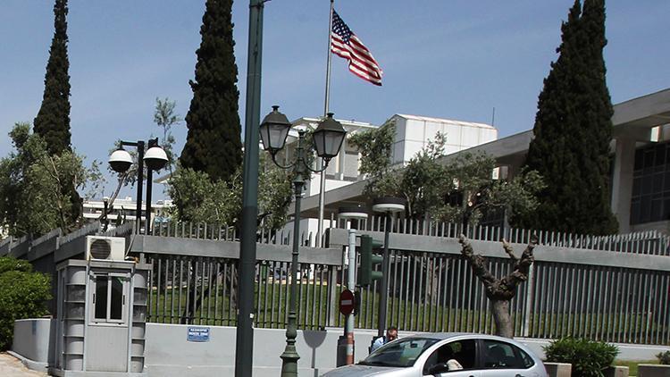 Yunanistanda FETÖ üyesinden ABD Büyükelçiliğine kaçak giriş
