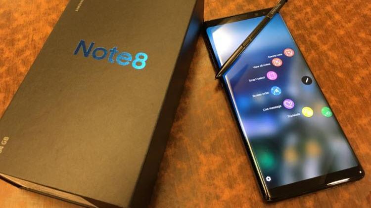 Galaxy Note 8 için Android Pie güncellemesi Türkiyeye geldi