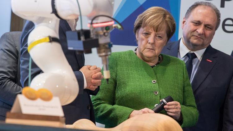 Ekonomi dünyasından Merkel’e: Böyle ülke yönetilmez