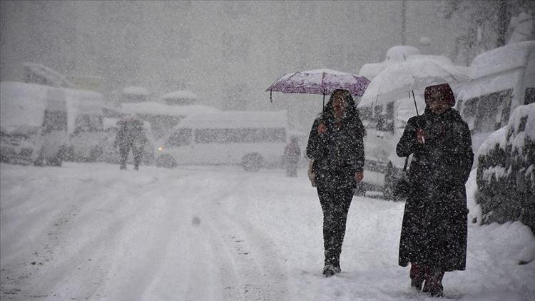 Ulaşıma kar ve tipi engeli