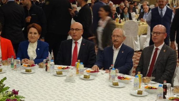 Kılıçdaroğlu ve Akşener STK ve iş dünyası temsilcileriyle bir araya geldi