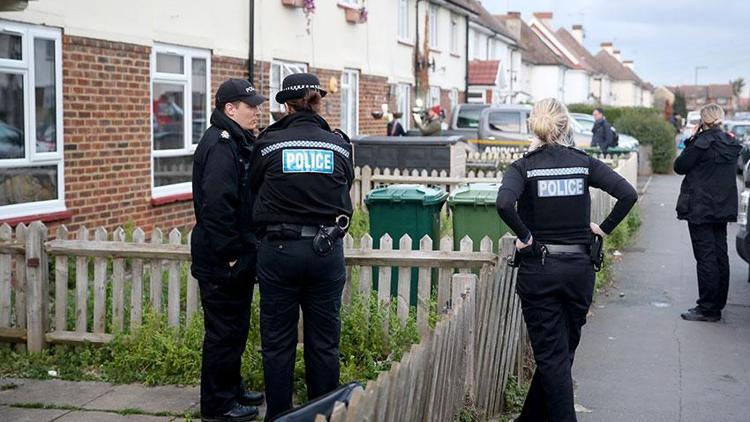 İngiliz polisi: Bıçaklama olayı ırkçı bir saldırıydı