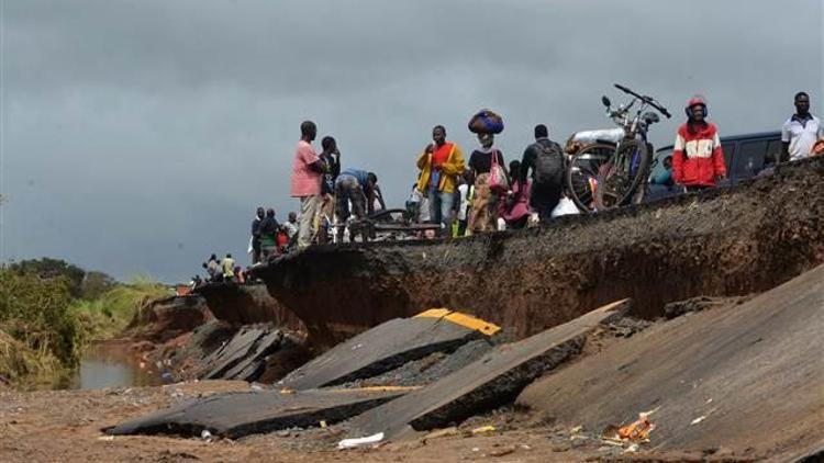 Mozambikte ölü sayısı 200e yükseldi