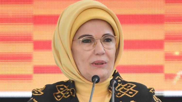 Emine Erdoğan: Hayatı engelliler ve engelsizler diye ayırmayalım