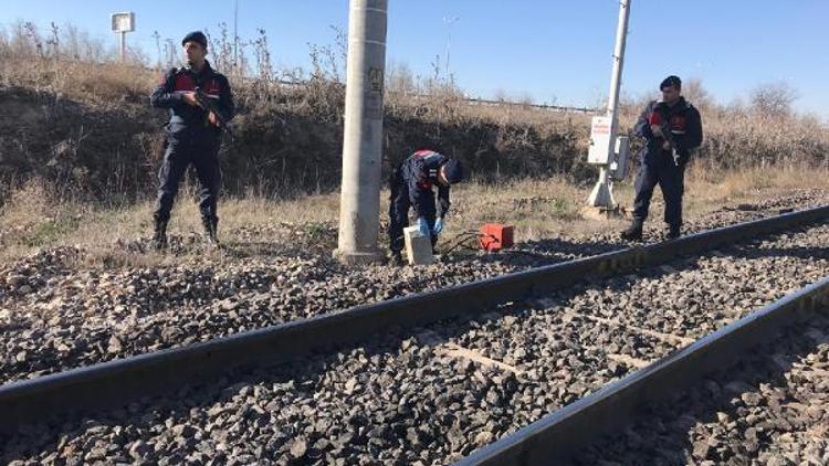 Kayseride demiryolu hattından hırsızlığa 3 tutuklama