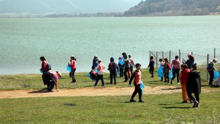 Öğrenciler, Gölköy Baraj çevresini temizledi
