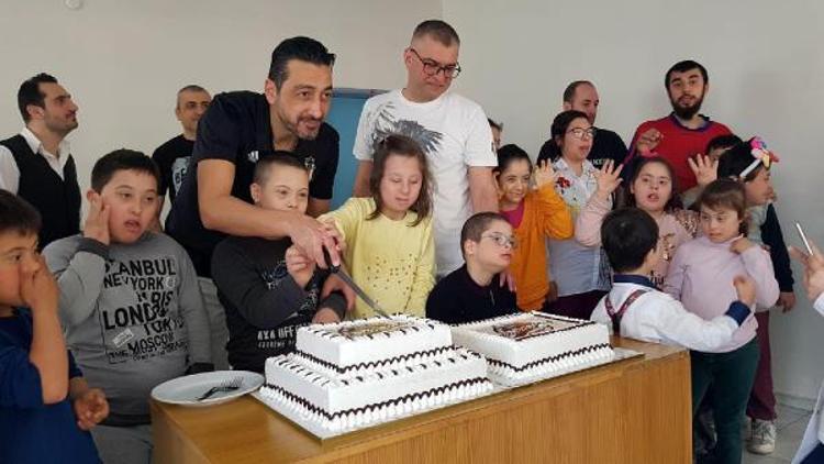 Beşiktaşlılar Derneği down sendromlu çocukları unutmadı