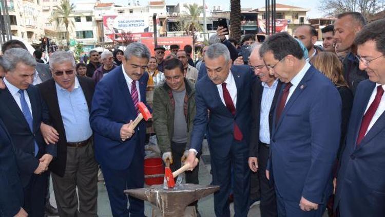 Nazillide nevruz bayramı konuk ülkelerin katılımıyla kutlandı