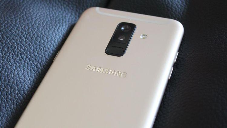 Samsung Galaxy A6 Plus için Android Pie güncellemesi yayında