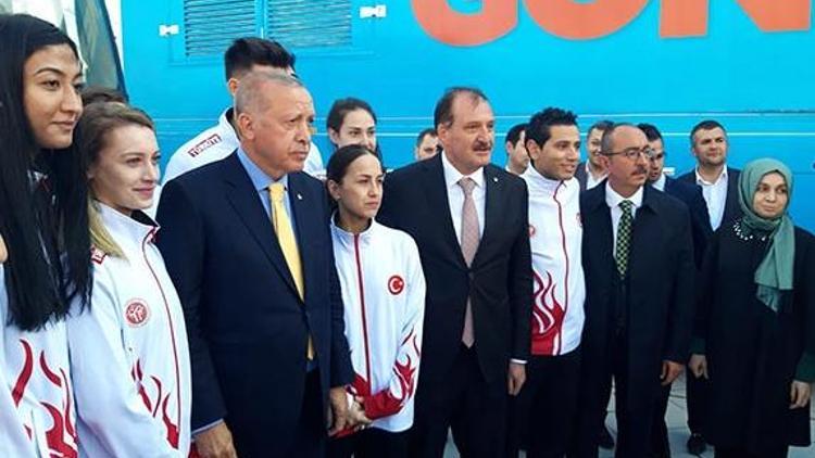 Cumhurbaşkanı Erdoğan, tekvandocuları kabul etti