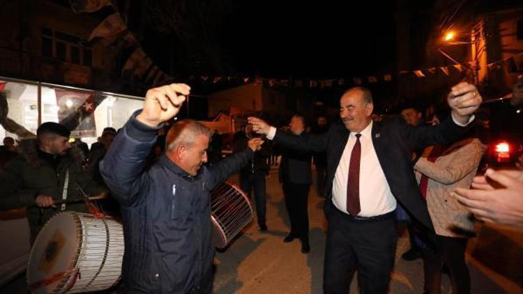 Çağrışanlılar Başkan Türkyılmaz’ı davul zurnayla karşıladı