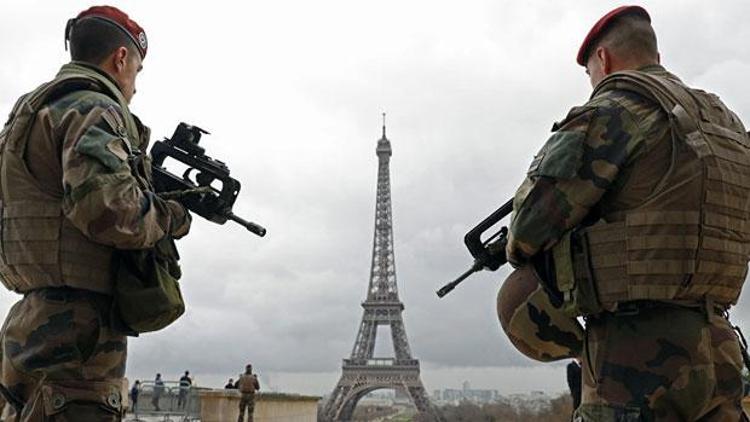 Fransız ordusu Sarı Yeleklilere karşı: 70 yıl sonra bir ilk