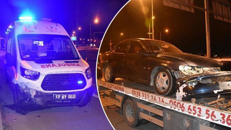 Ambulans ile otomobil çarpıştı: 3 yaralı