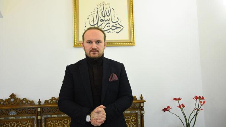 ‘Müslüman eleştirince siyasal İslamcı olarak damgalanıyor’