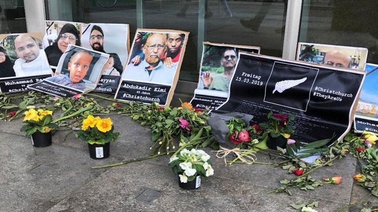 Yeni Zelanda Büyükelçilik çalışanları, kurbanları andı