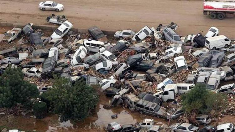 İrandaki sel felaketinde can kaybı 27ye çıktı
