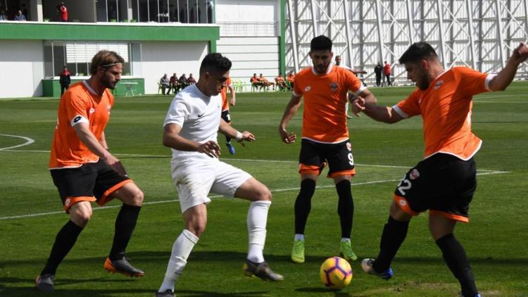 Konyaspor, özel maçta Adanasporu 2-1 mağlup etti