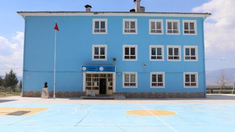 Son dakika... Korkutan depremin ardından Denizli Valisi açıkladı: Okullar iki gün tatil