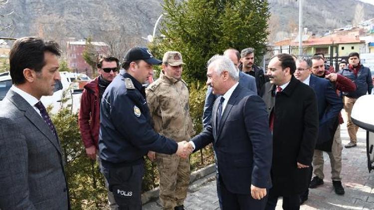 İçişleri Bakan Yardımcısı Ersoy, Çatakta