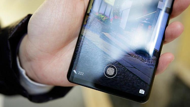 Huawei P30 Türkiyeye geldi En büyük eksikliği bakın ne