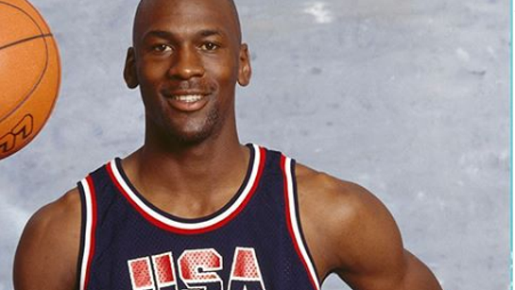Michael Jordan basketbol kariyeri boyunca NBAda kaç kez şampiyonluk yaşamıştır