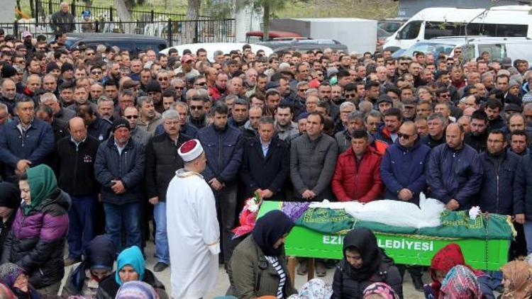 Kazada ölen İlayda, gözyaşları arasında toprağa verildi