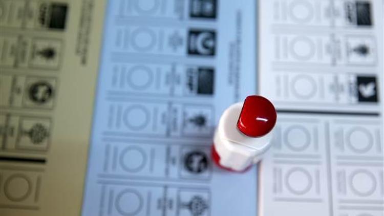 İzmir seçim sonuçlarında son dakika... Kesin olmayan sonuçlara göre Tunç Soyer kazandı