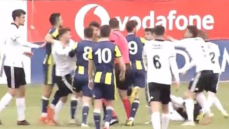 Beşiktaş - Fenerbahçe derbisinde gerginlik