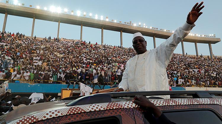 Senegal Cumhurbaşkanı Sall, yemin ederek görevine başladı