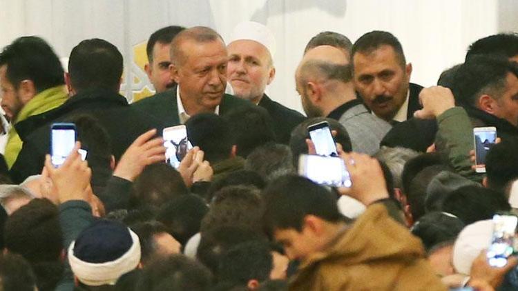 Cumhurbaşkanı Erdoğan Miraç Kandilinde Büyük Çamlıca Camiinde
