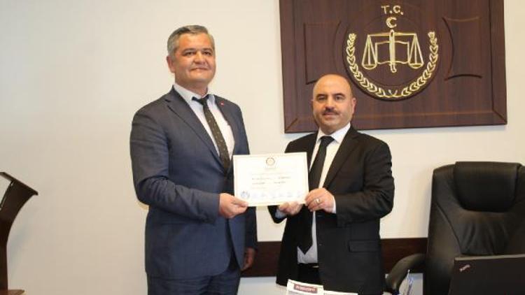 Ermenek Belediye Başkanı, mazbatasını aldı