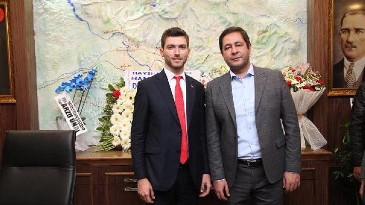 Erbaa Belediye Başkanı Karagöl, görevine başladı