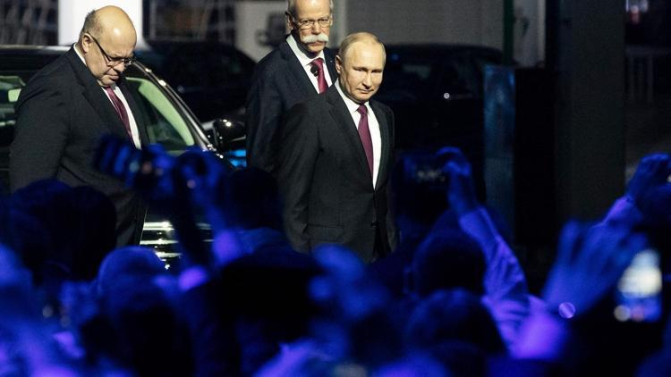Putin, Moskovada Mercedes-Benzin otomobil fabrikasını açtı