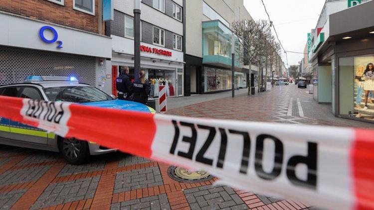 Almanya’da bomba alarmı Polis bölgeye girişi kapattı