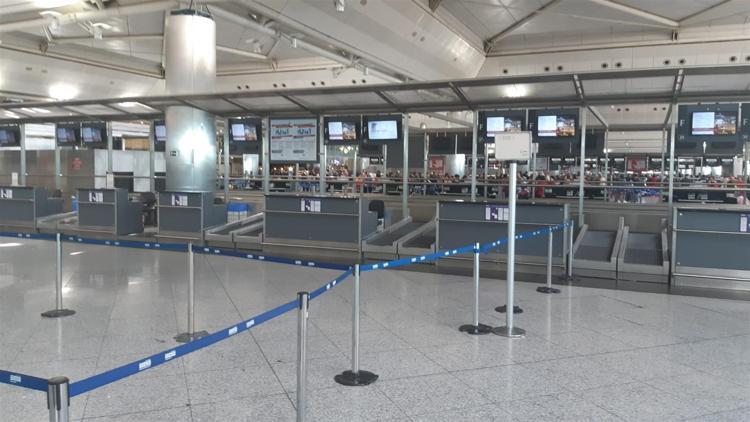 Atatürk Havalimanı’nda ofis ve mağazalar kapanmaya başladı