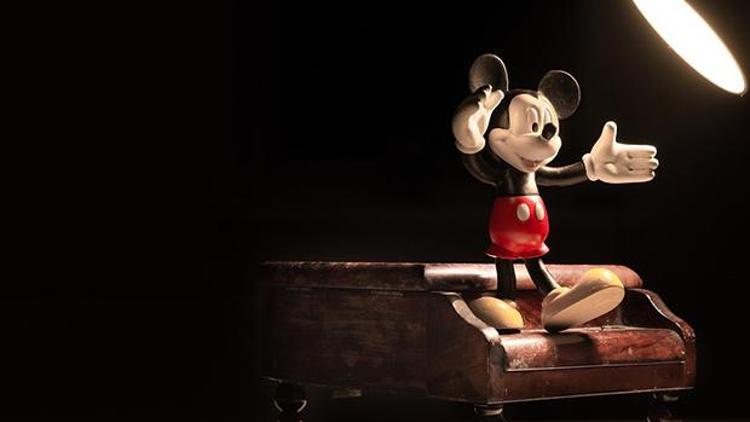 Mickey Mouse karakterini oluşturan karikatürist kimdir