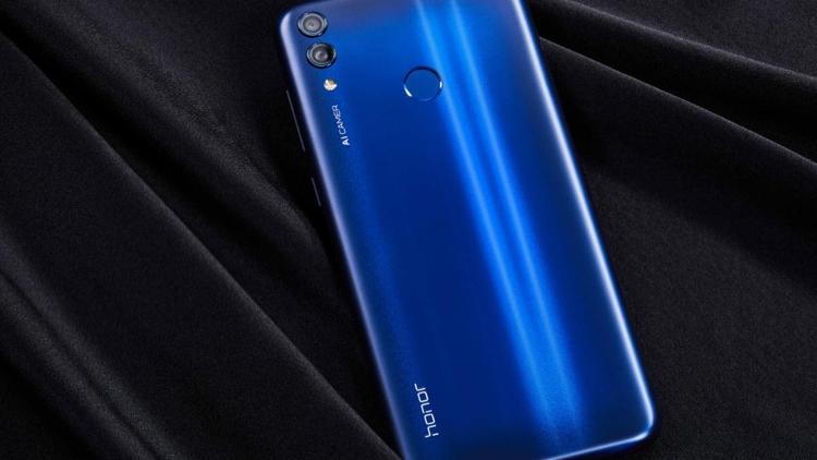 Honor 8C Türk Telekom ile satışa sunuldu