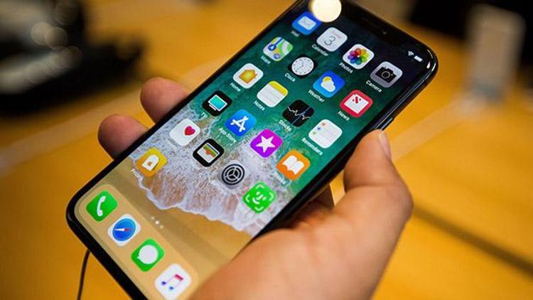 İki üniversite öğrencisi, Apple’ı 900 bin dolar dolandırdı