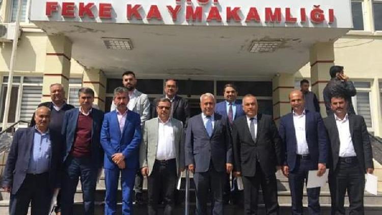 Feke Belediye Başkanı Ahmet Sel mazbatasını aldı.