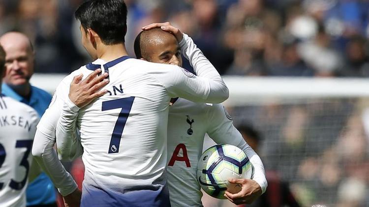 Tottenham, Huddersfield Townı Lucas Moura ile geçti