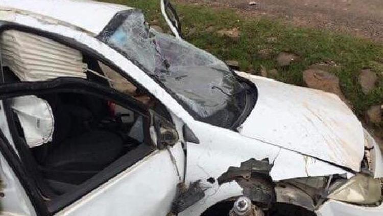 Takla atan otomobilin sürücüsü öldü, 2 kardeşi ağır yaralandı
