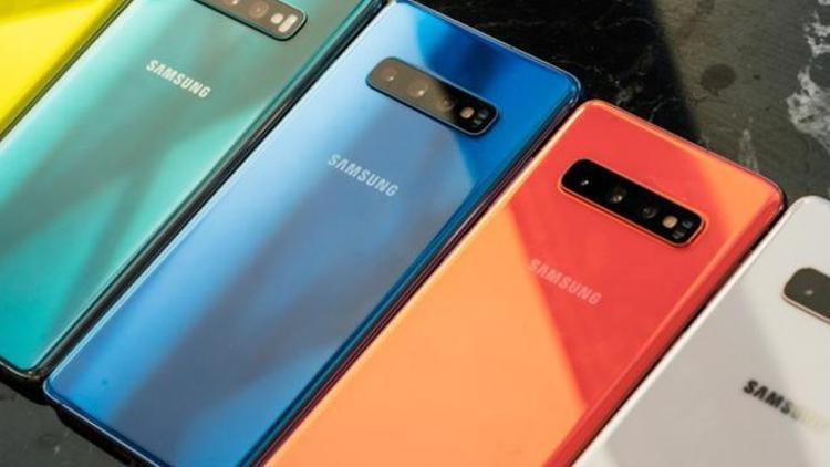 Galaxy S10 kamerası gece moduna geçiş yapıyor