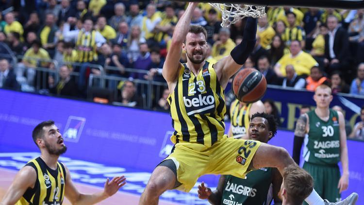 Fenerbahçe Beko, Zalgiris Kaunası farklı mağlup ederek seride 1-0 öne geçti