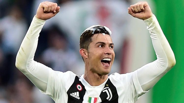 Ronaldo, Juventusta kalacak