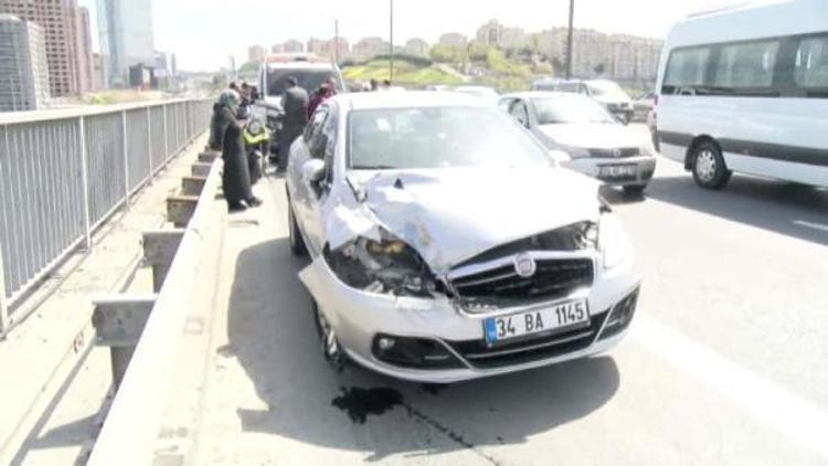 TEM Seyrantepede zincirleme kaza trafik yoğunluğuna neden oldu