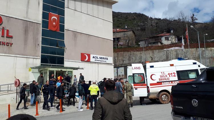 Çukurcada PKKlılardan taciz ateşi: 2 asker yaralı