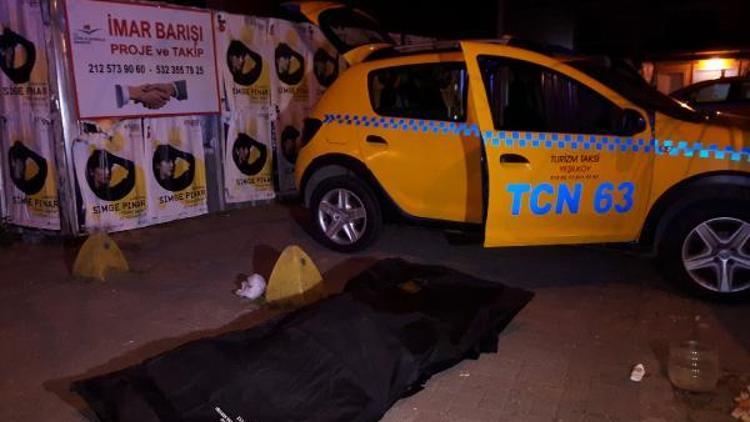 Bakırköyde bir müşteri bindiği takside hayatını kaybetti
