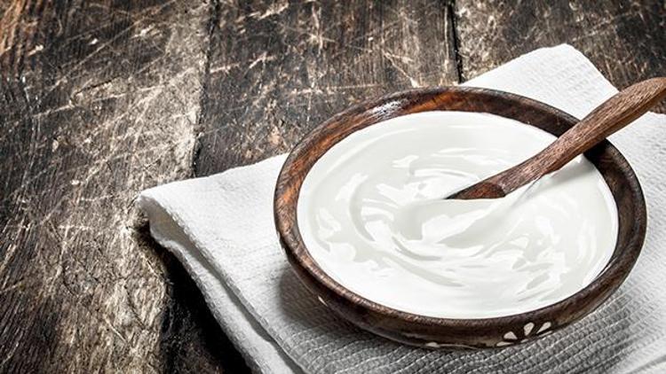 Sütün yoğurda dönüştürülmesi işlemi nedir