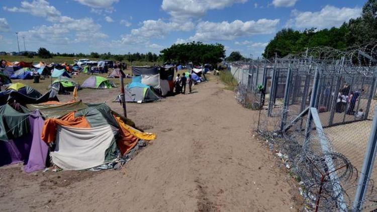 Macar hükümet sözcüsü ‘mültecilerin aç bırakıldığı iddiaları’nı yanıtladı: Bedava yemek yok